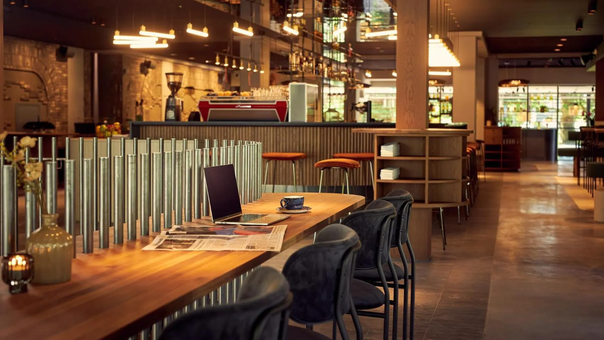 Met Hotel Amsterdam contacts