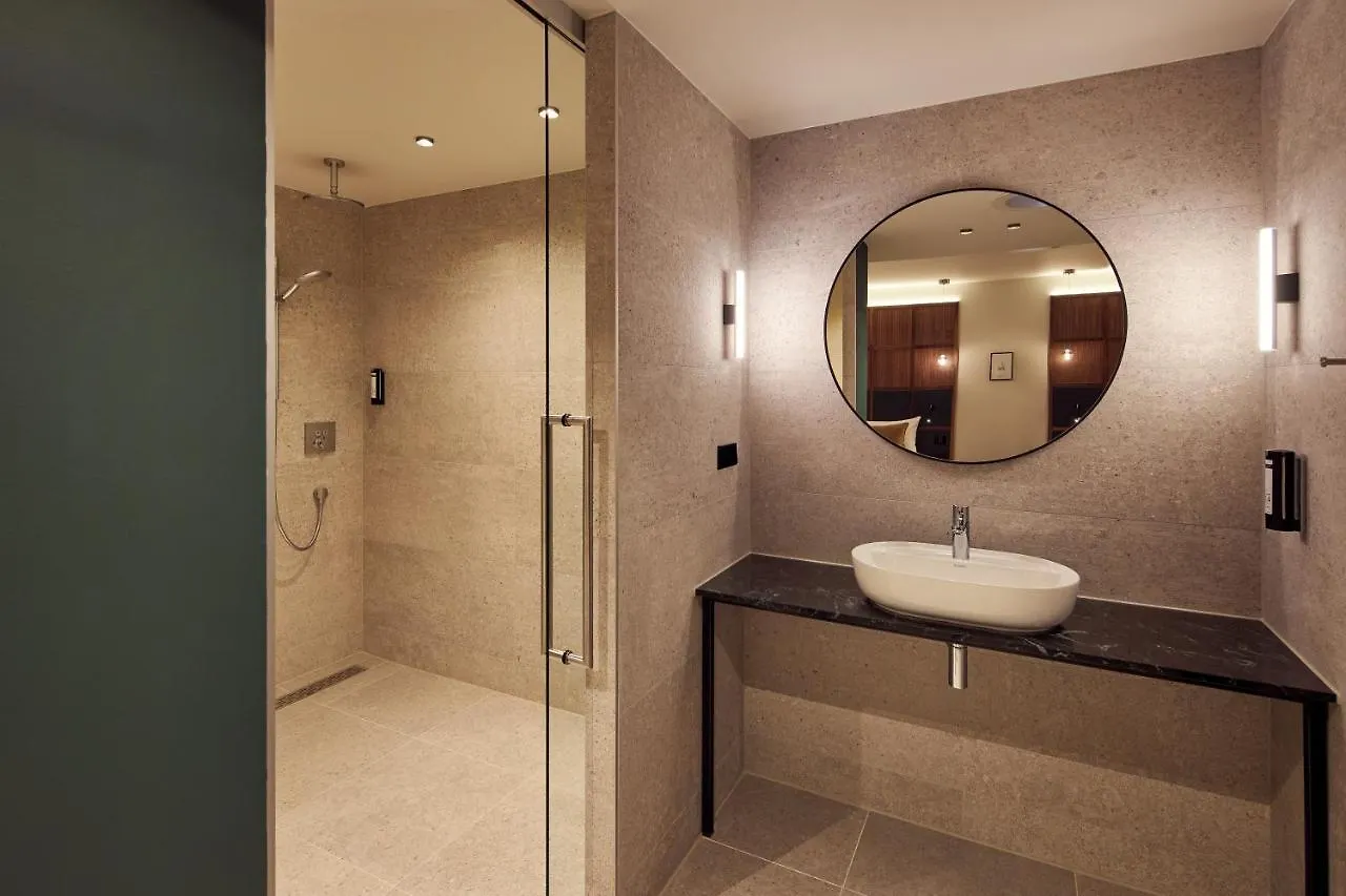 Met Hotel أمستردام 4*,  هولندا