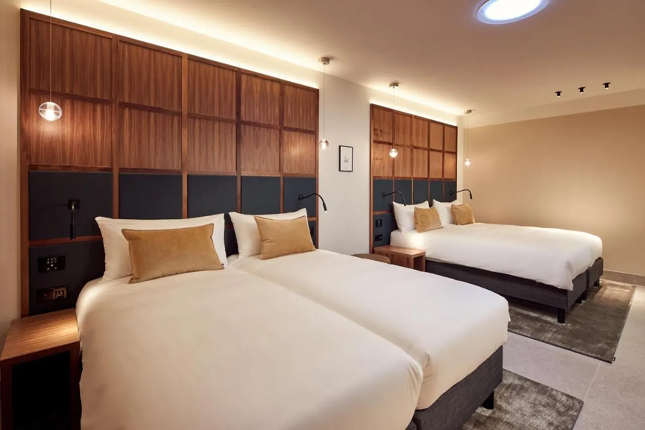 Met Hotel أمستردام