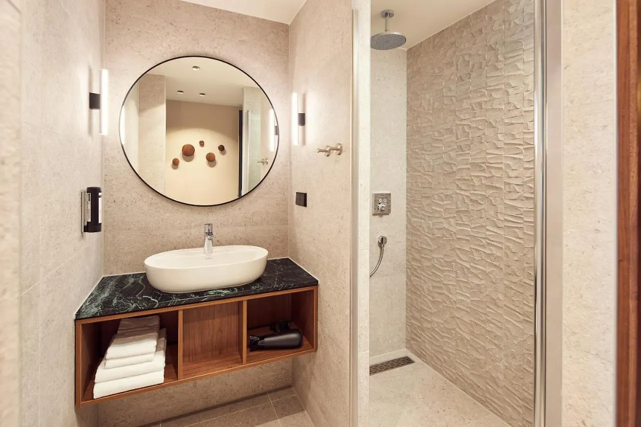 ****  Met Hotel أمستردام هولندا